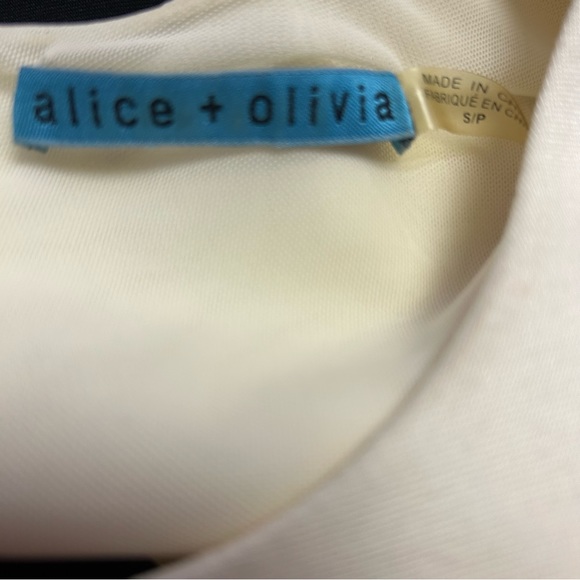 Alice and Olivia Josefina Shoulder Cut-Out Bodycon dress - Picture 5 of 6